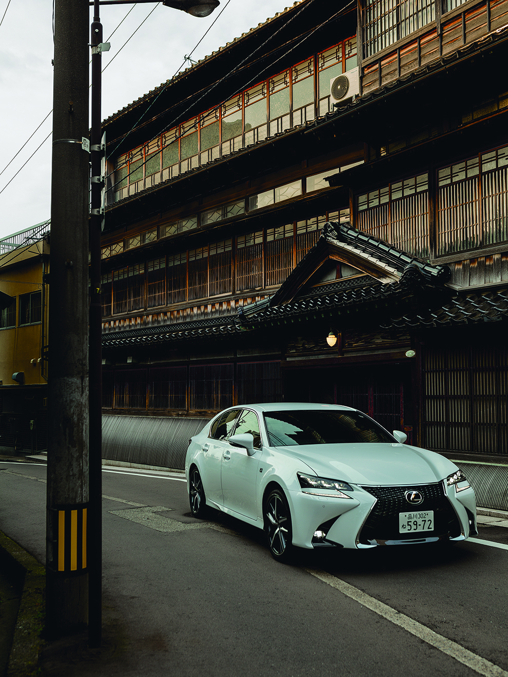 レクサスと老舗料亭