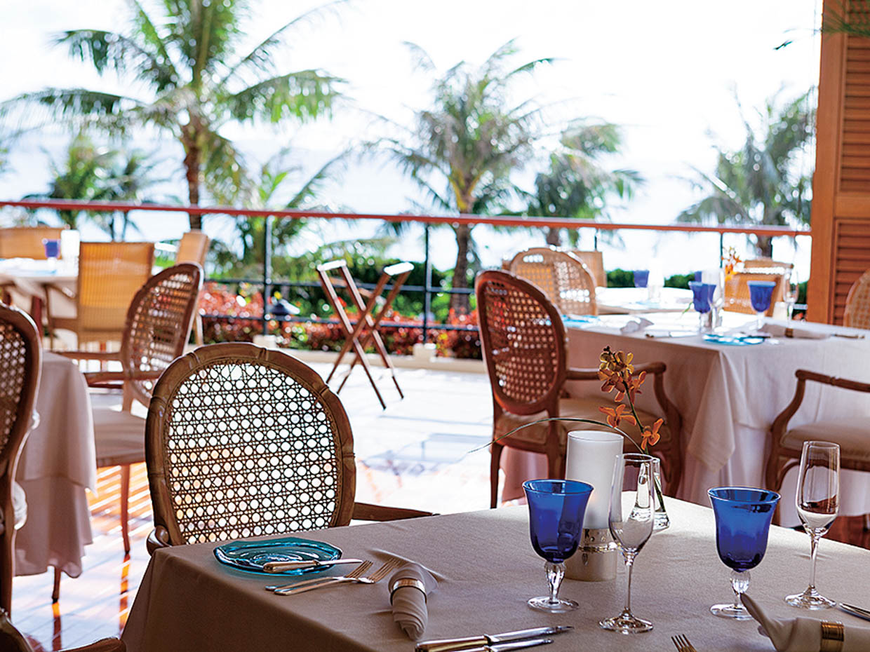 メインダイニング「ファヌアン」。沖縄で食べ物に恵まれることを示す言葉にちなみ、口福が訪れるように願いを込めて名付けられた