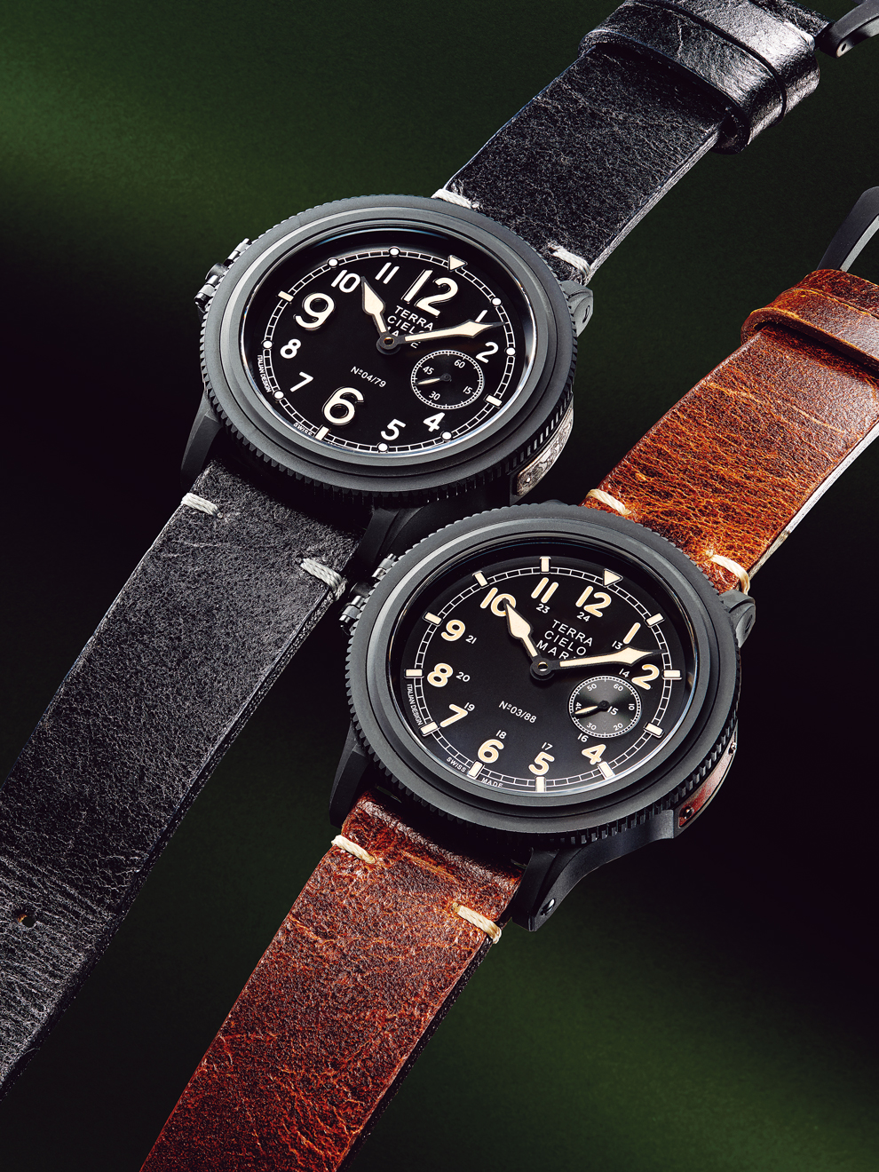 ZERO-SEN 自動巻、チタニウムケース、PVD加工（ケース径43㎜）、零戦艦上戦闘機の外板（日の丸部分）のプレート付、世界限定88本　864,000円