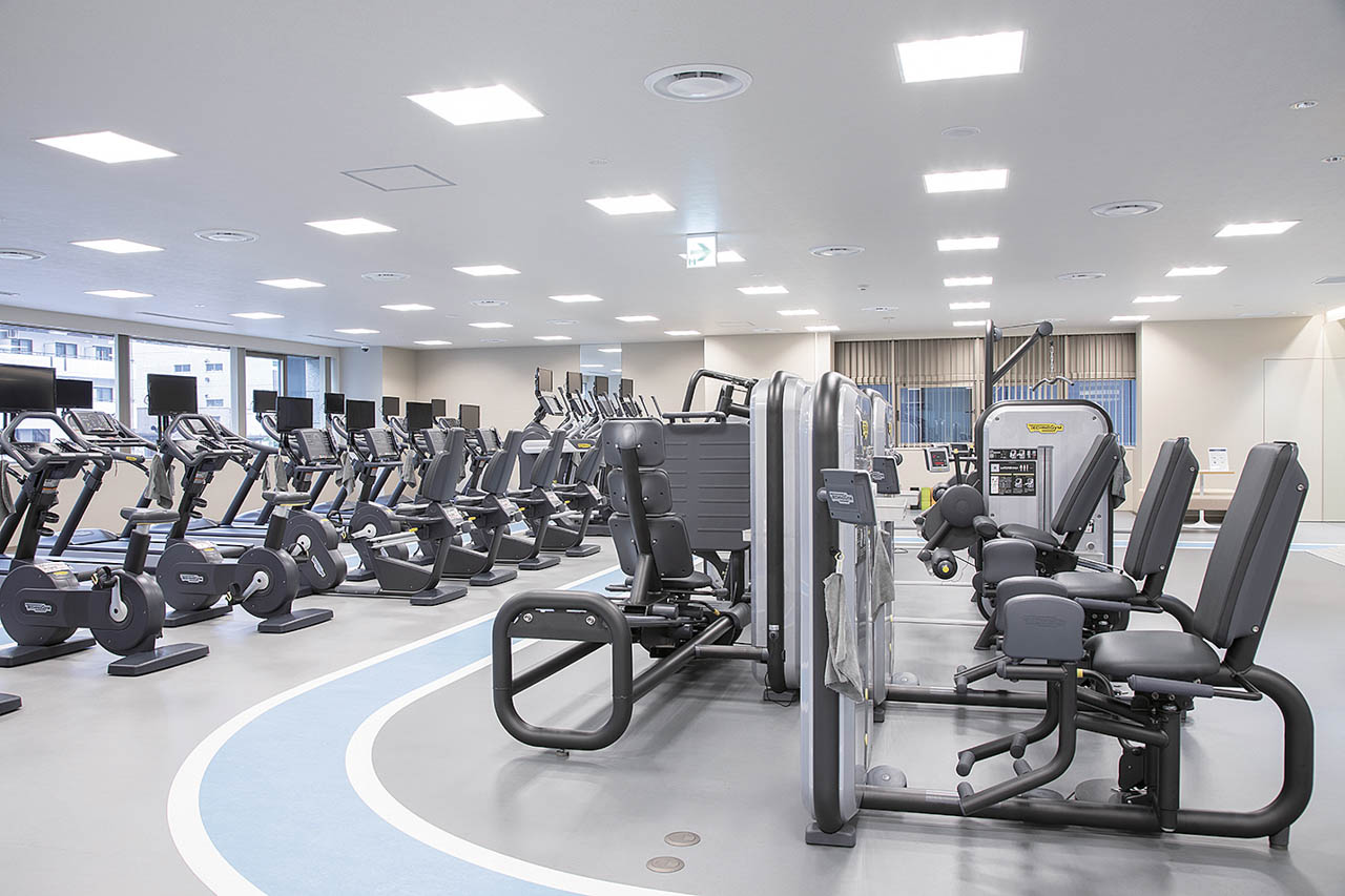 タワー内に併設された「シンワメディカルフィットネス」