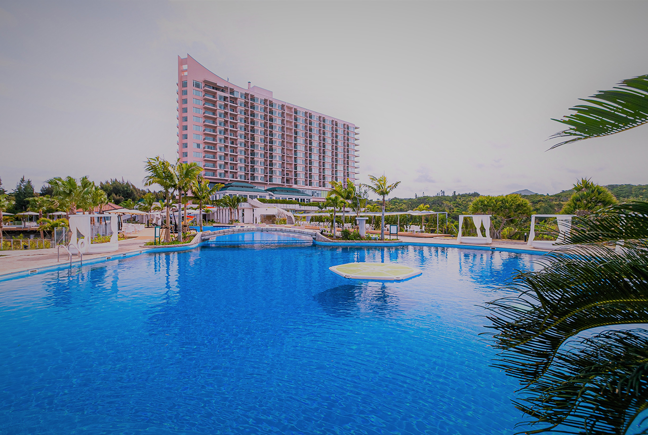 オリエンタルホテル 沖縄リゾート＆スパ&emsp;ガーデンプール