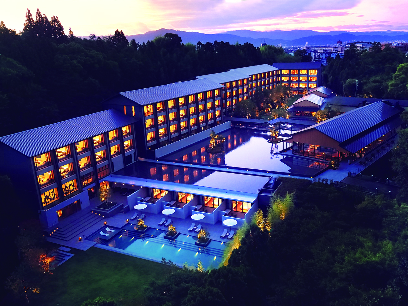 ROKU KYOTO, LXR Hotels & Resorts ホテル外観