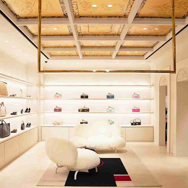 パリと日本の文化を融合した店舗