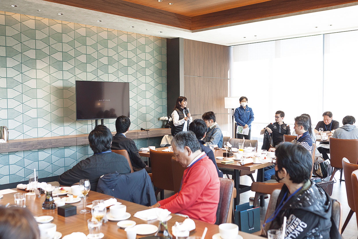 富士スピードウェイホテルでランチ＆ブリーフィング