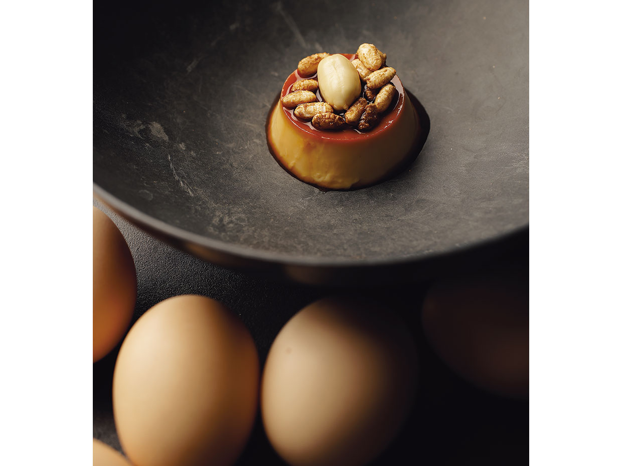 土佐ジローの卵を使った落花生プリン