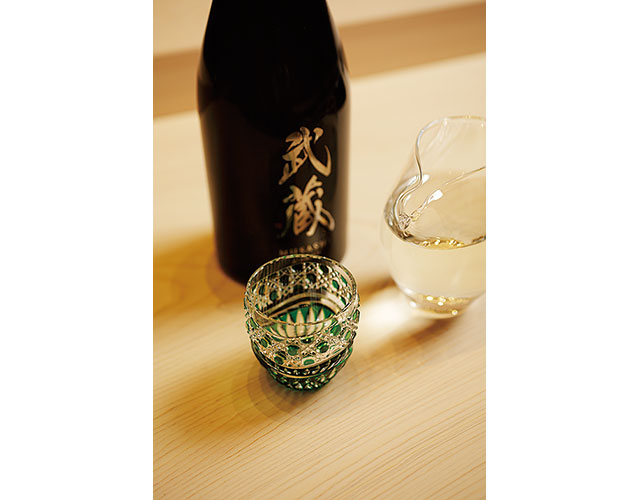 江戸切子職人の堀口徹さんによる猪口