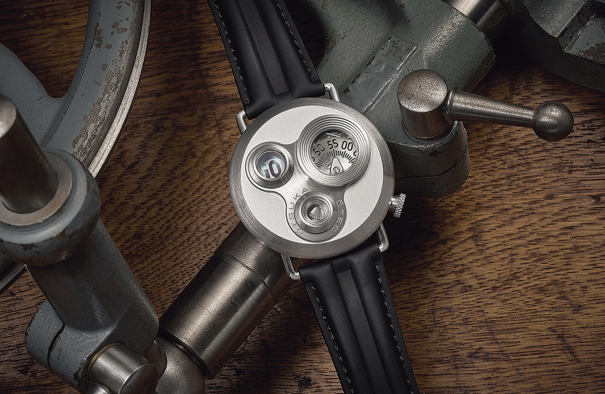 大塚ローテック7.5号」自動巻き、ケース径40mm、SSケース×カーフストラップ、日常生活防水、297,000円