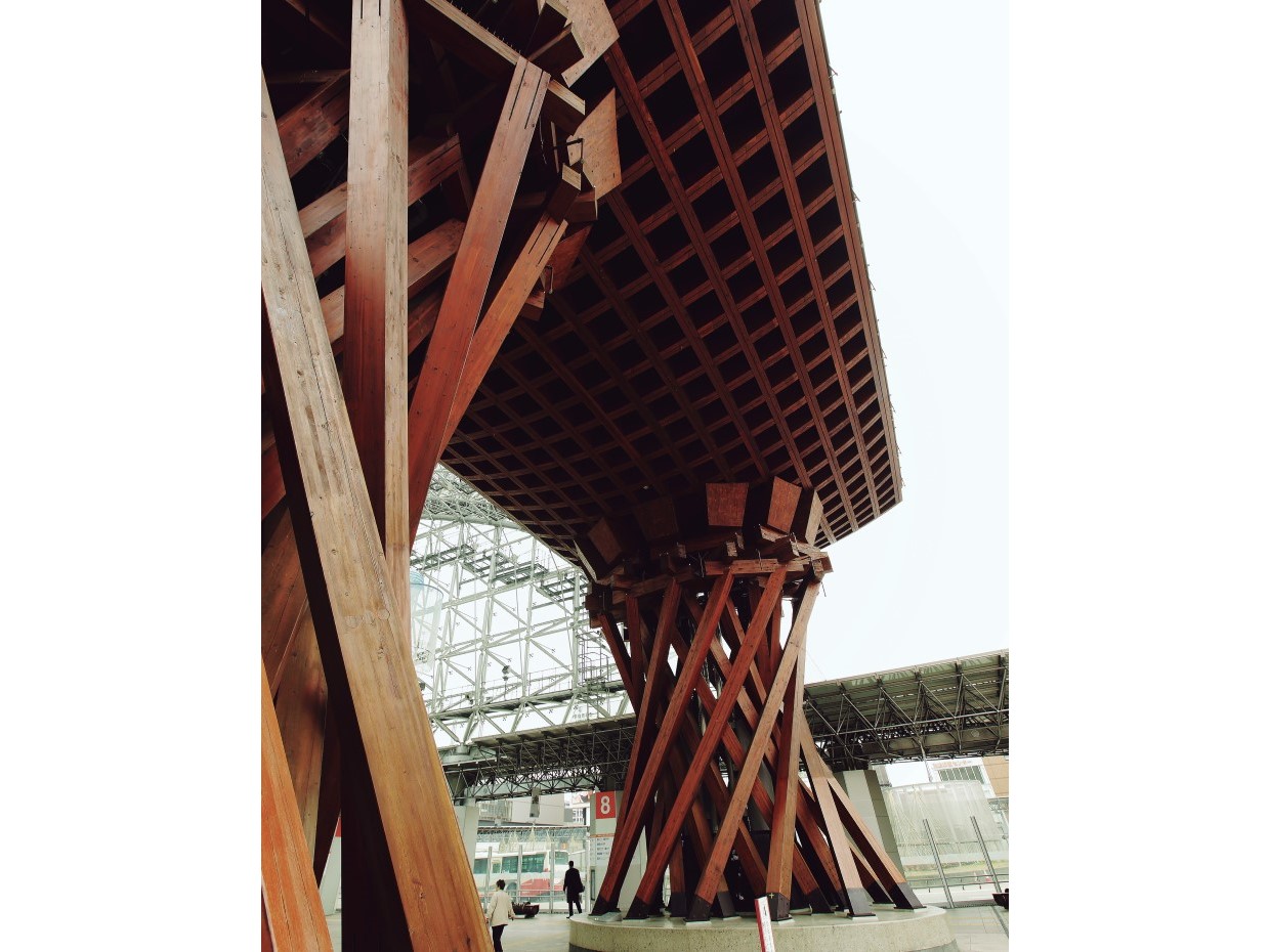 特集能登半島、記憶に残る美しい風景、JR金沢駅