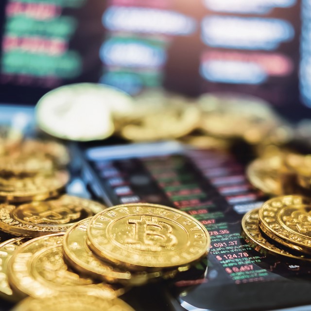 労働価値からの解放と暗号資産