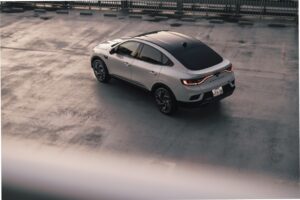 人生を謳歌するクルマ、ルノー アルカナ