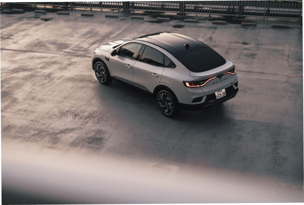 人生を謳歌するクルマ、ルノー アルカナ