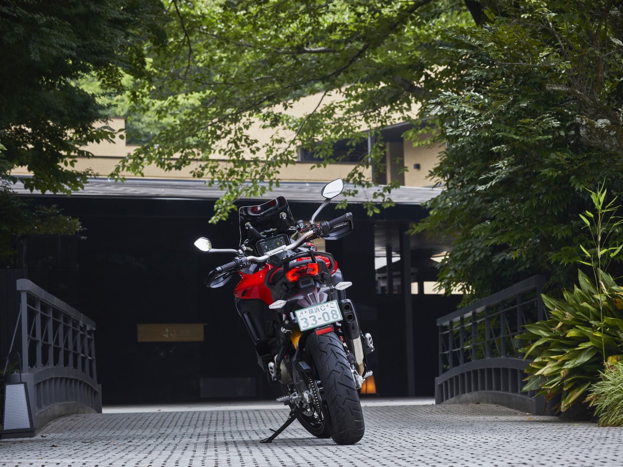 疾走の先にある静寂、ドゥカティ、新型ムルティストラーダV4