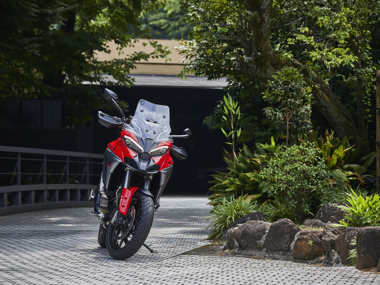 疾走の先にある静寂、ドゥカティ、新型ムルティストラーダV4