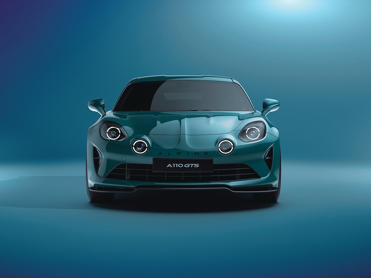 スポーツカーと暮らす、アルピーヌ