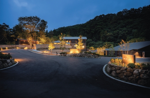 静寂に包まれた非日常の聖域へTHE YUKAWA 一條支店