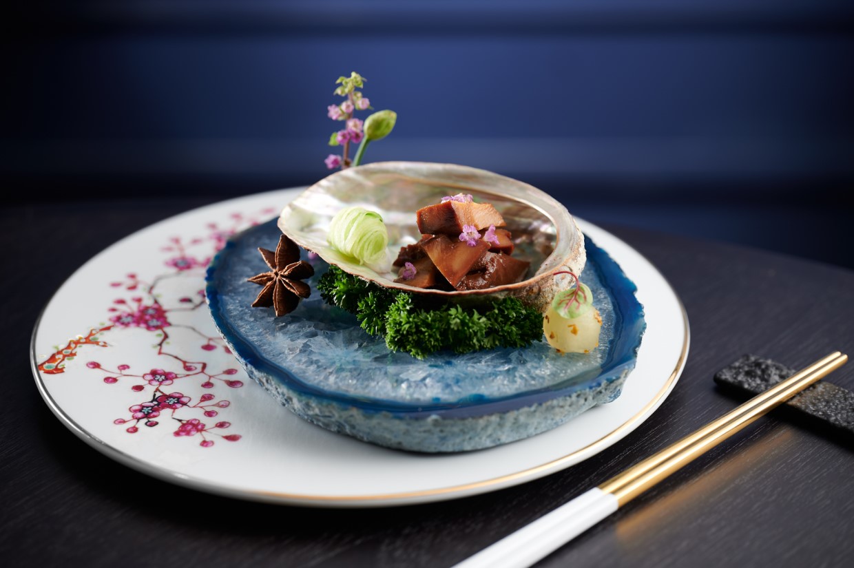 香港のレジェンド、コロニアルシックの新たなフレーズへ