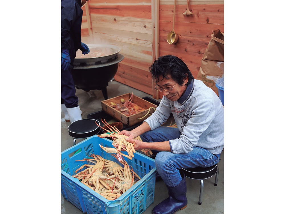 蟹と鳥取の物語松葉がにに沸く岩美町