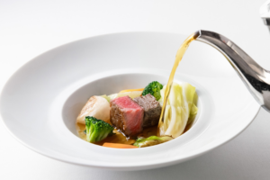 ひらまつのフランス料理が昇華させる鳥取和牛の真価