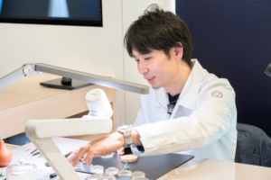 まつあみ靖　エンドユーザーを意識したエキシビションが描く未来