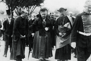 丹下敏明　人間、アントニ・ガウディ