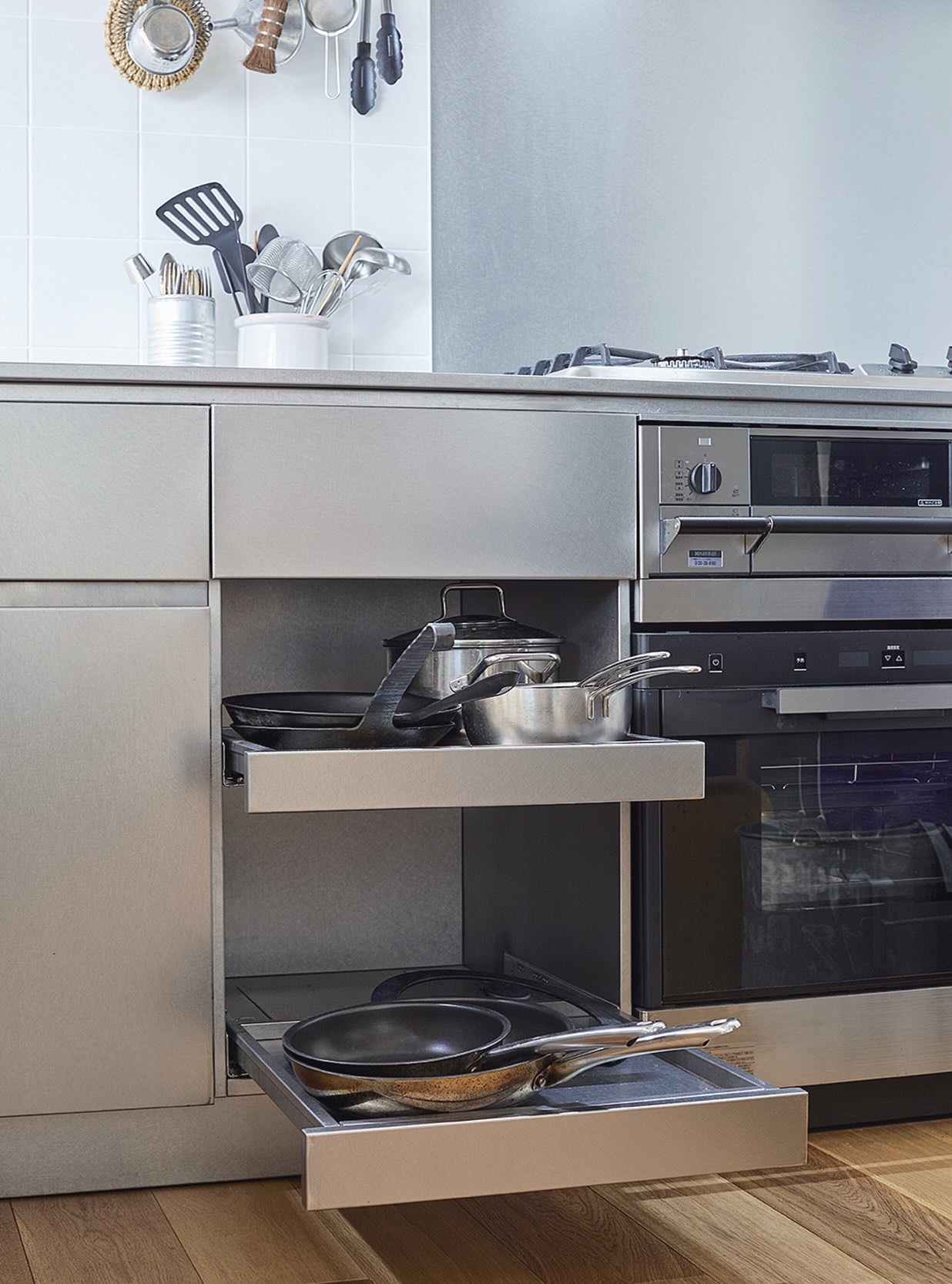 自分らしさを映し出すオーダーキッチン｜MEISDEL