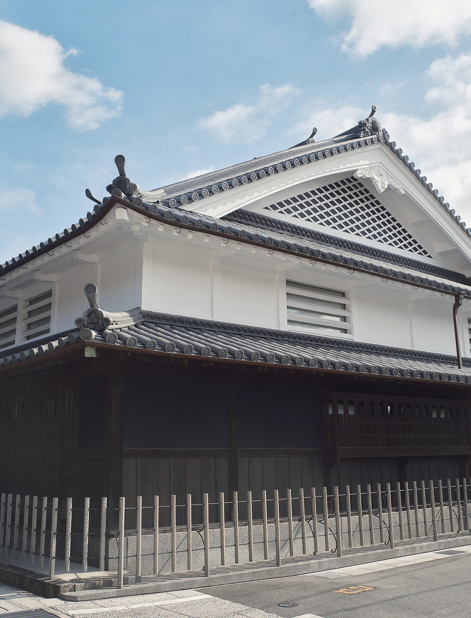 瀬戸内の春、凪を往く