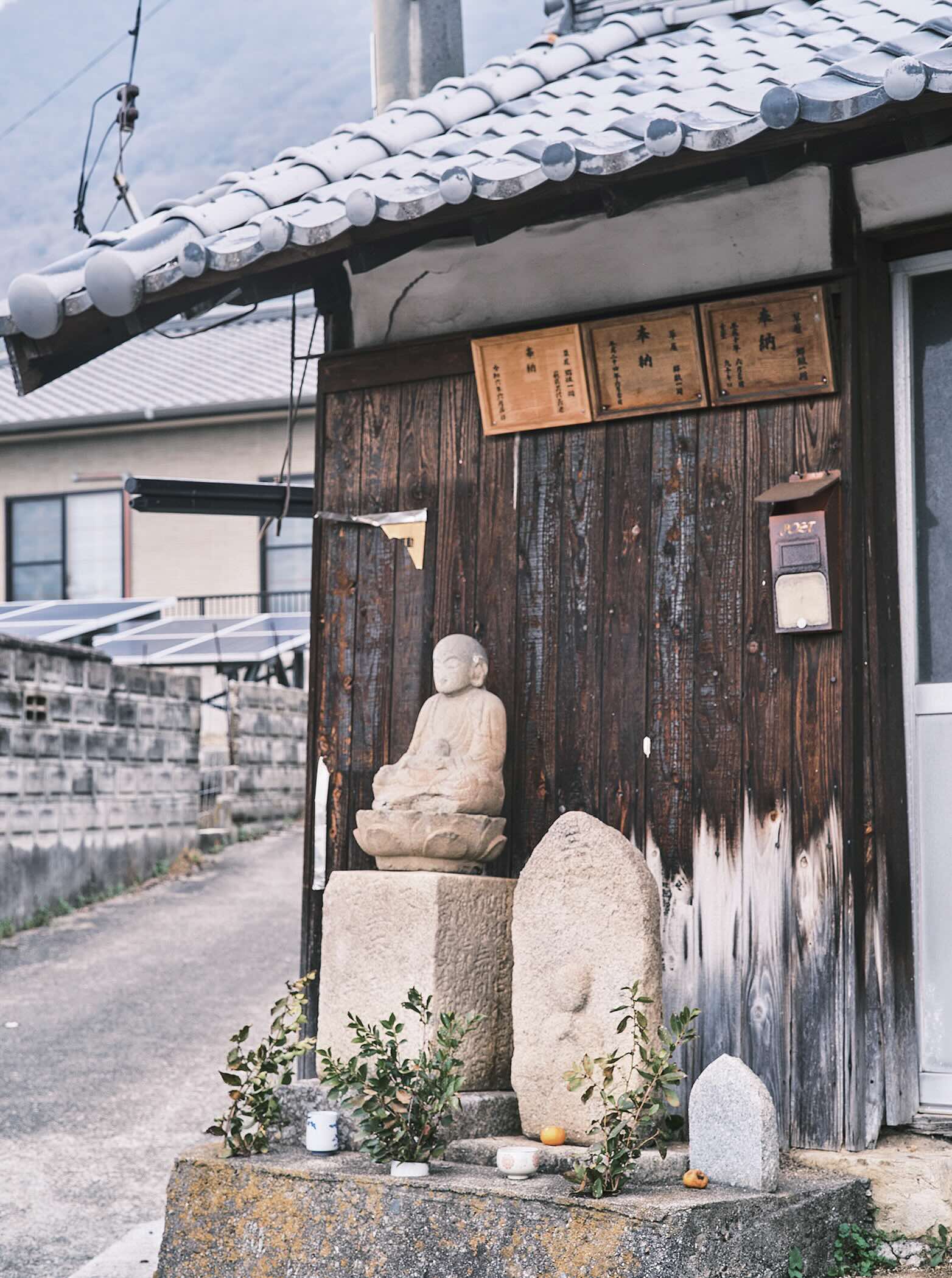瀬戸内の春、凪を往く