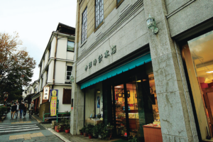 善光寺平　晩秋のにぎわい