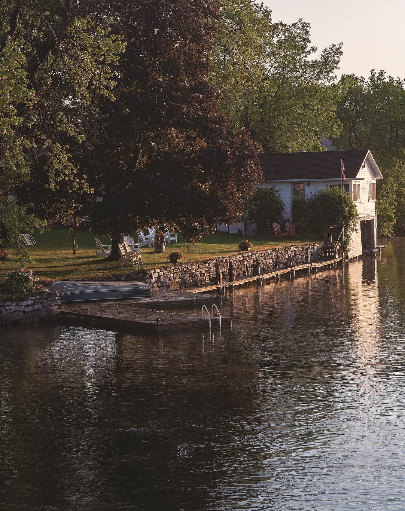 The City of the Canal　オタワ、運河と建築の旅