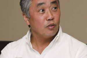 神田裕行、Mie Ikenoと出会う